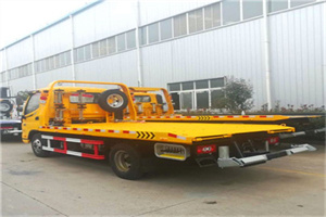 桂东附近拖车救援搭电