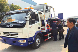 桂东汽车道路救援拖车价格